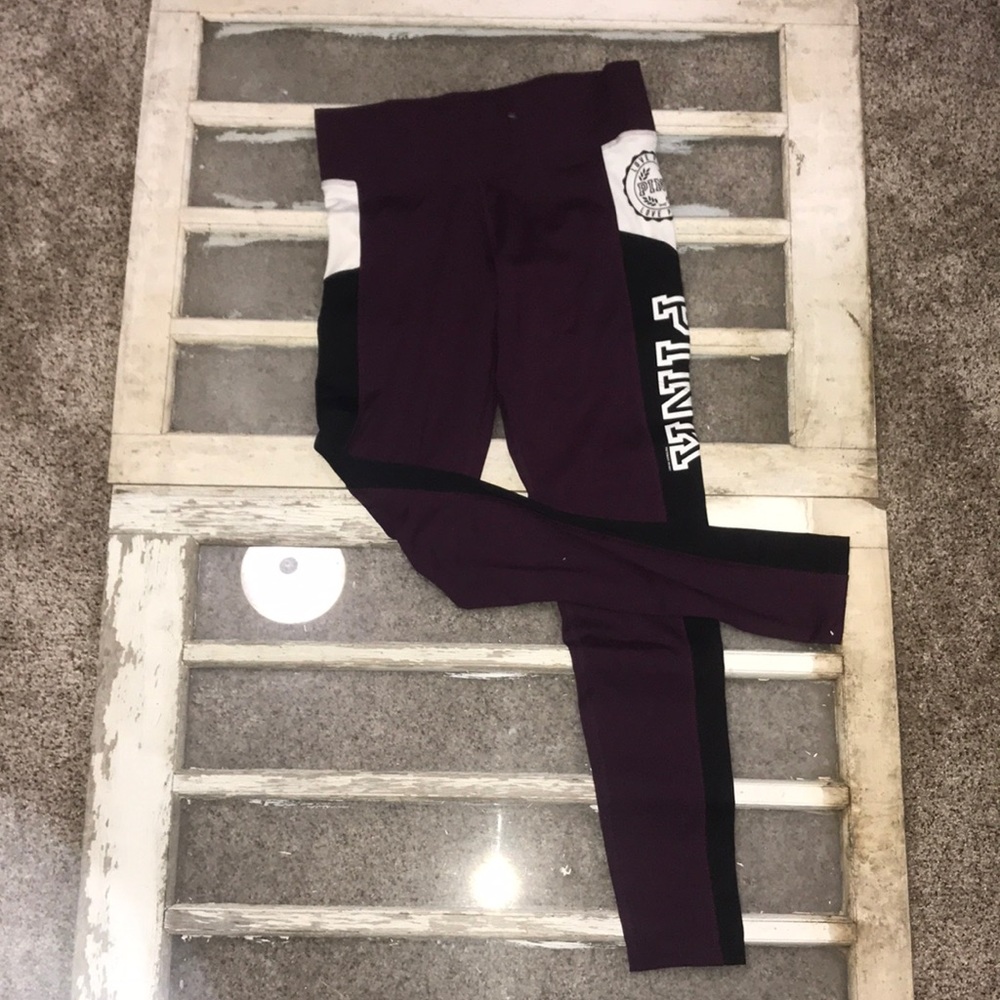 Burgundy leggings